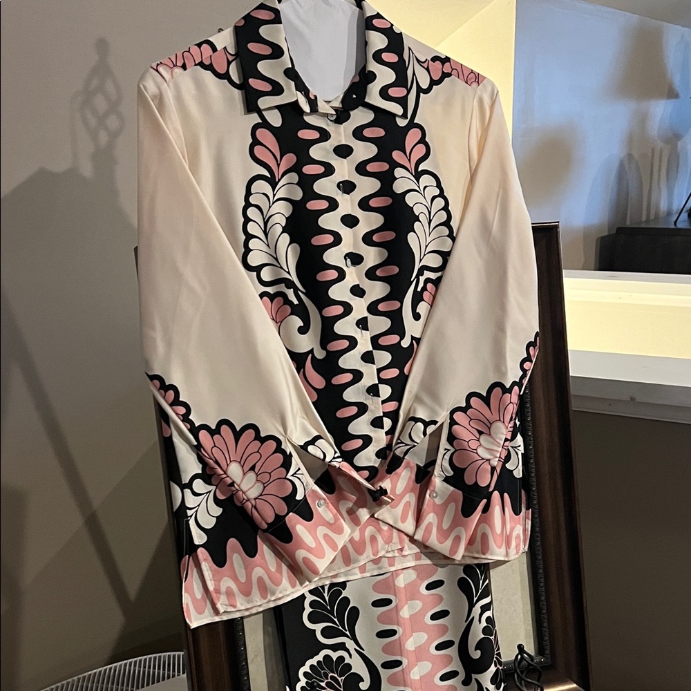 ZARA Set - Sold Out Everywhere! Pink and Black Patterned Shirt Sz S, pants sz XS